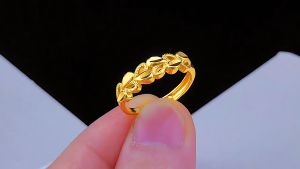 Gold 18k Pawnable Saudi Four Leaf Clover Ring Antique Sandblasted Womens Ring