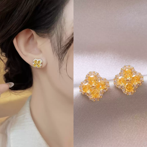 golicc | Bông Tai Hình Clover Đá Cubic Zirconia Màu Vàng Đơn Giản Duy Nhất Bạc 925