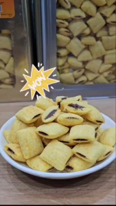 บอมบ์บอมบ์ช็อก ขนมข้าวโพดสอดไส้ช็อกโกแลต กรอบ อร่อย เคี้ยวเพลิน