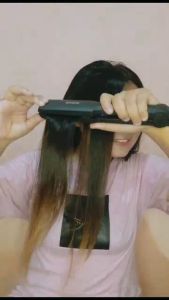 KEMEI Catokan Rambut KM 329 Professional Hair Straightener Pelurus Rambut Temperatur Suhu