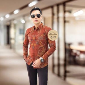 Kemeja Batik Pria Slimfit Motif Guntur teracota