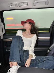chaqi | Autumn Slimming & Relaxed Fit U-Neck T-Shirt