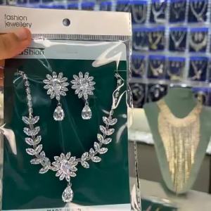 Elegant noble trendy new earrings for brides evening gowns wedding dresses light luxury high-end accessories