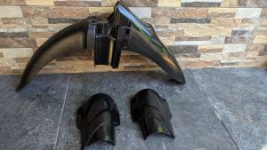 BAHAN slebor spakbor depan yamaha 125z set tutup skok kanan & kiri pnp yamaha125z fizr fiz r