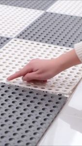 30*30cm Bathroom Suction Cup Non-slip Mat Splicing Floor Mat Non-slip Shower Room Floor Mat Set Bathroom Floor Mat with Drainage Hole Perfect Choice for Home Bathroom Safety