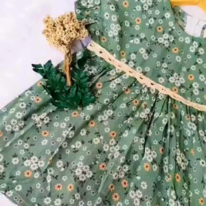 ALWAKIDS - Dress Bayi Bahan Rayon Motif Hijau Daisy Putih Usia 3-12 Bulan