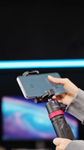 Chân máy kiêm gậy selfie Ulanzi MT-44B tự bung có Bluetooth dành cho điện thoại chính hãng