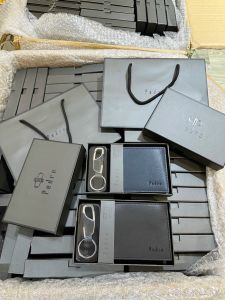 Ví móc khóa nam mẫu mới Fullbox mẫu mới kèm card hold