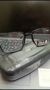 Kacamata Baca Plus Antiradiasi Blueray Pria & Wanita Lansia Membantu Penglihatan Jarak Dekat