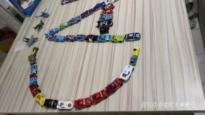 Takara Tomy | Cars 3 Pixar Cars Metallic Finish Gold Chrome McQueen Metal Diecast Toys Cars Lightning McQueen Childrens Gifts Toys