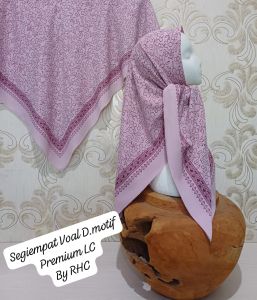 Segiempat Voal Motif Premium/jilbab motif voal/hijab Segiempat motif voal lc