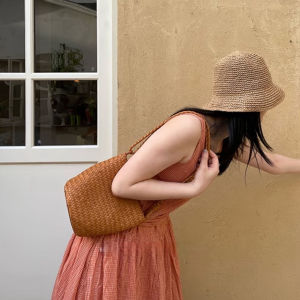 2025 New Handwoven Leather Bucket Bag Women Minimalist Crossbody Shoulder Bag Pure Color Casual Style Tanned Cowhide Bag