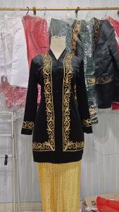 kebaya kartini bludru full bordir