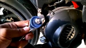 Aiwa Kunci Pas 40 Pcs Mobil Motor Sepeda Multipurpose Socket Wrench Set 1/4 Ratchet - No Color