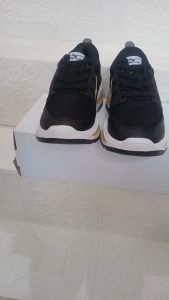 PROMO...Sepatu Sneakers Pria Wanita Sport Shoes Casual Running Jalan Jalan Terbaru Terlaris Cowok Cewek Keren\\n\\n Apa Itu Sepatu Sneakers?\\n\\nSepatu sneakers adalah sepatu yang dirancang khusus untuk olahraga, aktivitas outdoor, dan gaya sehari-hari. Dikenal karena desainnya yang kasual, nyaman, dan fleksibel, sepatu sneakers telah menjadi pilihan populer bagi banyak orang. Sepatu sneakers tersedia dalam berbagai jenis, ukuran, dan warna, sehingga Anda dapat menemukan yang sesuai dengan gaya dan kebutuhan Anda.\\n\\n Jenis-Jenis Sepatu Sneakers\\n\\nBerikut adalah beberapa jenis sepatu sneakers yang populer:\\n\\n- **Sepatu Sneakers Running**: Dirancang khusus untuk aktivitas berlari, dengan sol yang kuat dan bantalan yang memberikan dukungan maksimal selama olahraga.\\n- **Sepatu Sneakers Casual**: Cocok untuk dipakai sehari-hari, dengan desain yang lebih sederhana dan fokus pada kenyamanan.\\n- **Sepatu Sneakers Olahraga**: Dirancang untuk olahraga tertentu seperti basket, sepak bola, atau tenis, dengan fitur-fitur spesifik yang mendukung aktivitas tersebut.\\n\\n Kelebihan Sepatu Sneakers\\n\\nBerikut adalah beberapa kelebihan sepatu sneakers:\\n\\n- **Kenyamanan**: Didesain untuk memberikan kenyamanan maksimal selama aktivitas olahraga atau sehari-hari.\\n- **Durabilitas**: Dibuat dari bahan berkualitas tinggi yang tahan lama dan dapat bertahan dalam berbagai kondisi cuaca.\\n- **Gaya**: Sepatu sneakers tersedia dalam berbagai gaya, warna, dan desain, sehingga Anda dapat menemukan yang sesuai dengan gaya Anda.\\n\\n Keunggulan Sepatu Sneakers Kami\\n\\nSepatu sneakers yang kami tawarkan memiliki beberapa keunggulan dibandingkan sepatu sneakers lainnya:\\n\\n- **Bahan Double Mesh**: Sepatu sneakers kami terbuat dari bahan double mesh yang memberikan kenyamanan maksimal selama dipakai.\\n- **Double Poxing**: Teknik double poxing yang kami gunakan membuat sepatu sneakers kami lebih kuat dan tahan lama.\\n- **Lapisan Dalam Kain Mesh**: Lapisan dalam sepatu sneakers kami terbuat dari kain mesh yang lembut dan nyaman dipakai.\\n\\n Cara Memilih Sepatu Sneakers yang Tepat\\n\\nBerikut adalah beberapa tips untuk memilih sepatu sneakers yang tepat:\\n\\n- **Ukuran Sepatu**: Pastikan Anda memilih ukuran sepatu yang pas dengan kaki Anda. Ukuran sepatu yang terlalu kecil atau terlalu besar dapat menyebabkan ketidaknyamanan.\\n- **Jenis Olahraga**: Pilih sepatu sneakers yang sesuai dengan jenis olahraga yang Anda lakukan. Misalnya, jika Anda berlari, pilih sepatu sneakers running yang dirancang khusus untuk aktivitas tersebut.\\n- **Kebutuhan Sehari-hari**: Jika Anda membutuhkan sepatu sneakers untuk dipakai sehari-hari, pilihlah yang memiliki desain sederhana dan fokus pada kenyamanan.\\n\\n Promo Spesial Untuk Anda\\n\\nKami menawarkan promo spesial untuk Anda! Dapatkan sepatu sneakers pria wanita sport shoes casual running jalan-jalan terbaru terlaris cowok cewek keren dengan harga spesial.\\n\\n Syarat dan Ketentuan Promo\\n\\nBerikut adalah syarat dan ketentuan promo kami:\\n\\n- Promo berlaku hingga [tanggal promo].\\n- Promo hanya berlaku untuk pembelian sepatu sneakers tertentu.\\n- Promo tidak dapat digabungkan dengan diskon lainnya.\\n\\n Cara Mendapatkan Promo\\n\\nUntuk mendapatkan promo, ikuti langkah-langkah berikut:\\n\\n1. Kunjungi toko kami di [link toko].\\n2. Pilih sepatu sneakers yang Anda inginkan.\\n3. Masukkan kode promo [kode promo] saat checkout.\\n\\n Jangan Lupa Follow Toko Kami!\\n\\nDapatkan update terbaru tentang produk dan promo kami dengan mengikuti toko kami di media sosial. Terima kasih telah memilih sepatu sneakers pria wanita sport shoes casual running jalan-jalan terbaru terlaris cowok cewek keren dari kami!\"