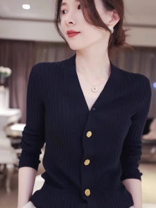 Elegant European Stylish Retro V-Neck Knit Cardigan