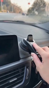 Giá đỡ điện thoại gắn bảng taplo xe ô tô chắc chắn - A29