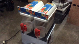 Slush Maker Machine 15 Liters 2 Tanks European Compressor Heavy Duty for Commercial Use