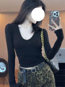 Slim Fit Black V-Neck Base Layer Top Womens Inner Wear High-End Sensation Long Sleeve T-Shirt Short Style Pure Color Design