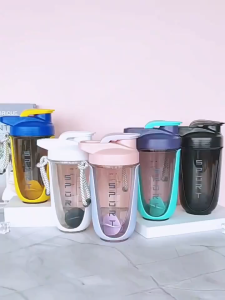 แก้วน้ำ แบบพกพา เชคโปรตีน ชงเวย์ ผสมเวย์ 590ml Sportcup