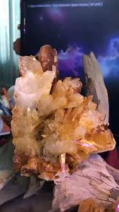 Bông hoa thạch anh vàng tự nhiên còn nguyên sơ năng lượng Vũ Trụ 201