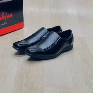 [🥇ของแท้100%🚚ส่งเร็ว🔢เบอร์39-45] FASHION รองเท้าคัทชูชาย รองเท้าคัตชูชาย รองเท้าหนังหุ้มส้นชาย รุ่น MJ616 หล่อเท่ นุ่มเบา สบายเท้า