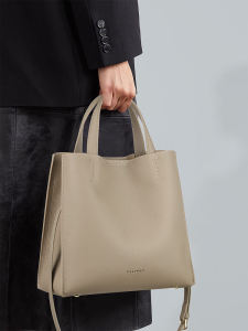 Soft Leather Tote Bag Womens Large Capacity Commuter Crossbody Fashion Trend Magnetic Buckle Closure Casual Vertical Square