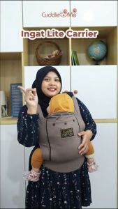 Cuddleme Lite Carrier Solid Gendongan Bayi Depan SSC Baby Carrier M Shape