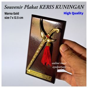 Keris Kuningan Souvenir Plakat Keris Dekorasi Meja Kantor motiv KERIS BRASS antik mewah Koleksi Keris jawa ukir Aksesoris hiasan Lemari Rumah klasik