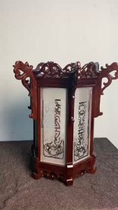 Đèn trần treo gỗ hương kính màu tối giả cổ 2 cỡ đènĐèn trần treo gỗ hương kính màu tối giả cổ 2 cỡ đèn