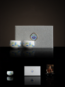 JIXIANSHENG | Lipstick Jade Gilt Design Master Cup Tea Cups