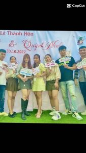 HASHTAG 02 HASHTAG CẦM TAY CHỤP ẢNH CƯỚI