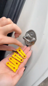 Car door lock protective pad door cushioning shock-absorbing gasket door lock cover anti-collision thickened universal sticker