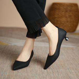 French Elegant Black Work Shoes Soft Bottom Long Stand Comfortable High Heels Womens Thin Heel Small Size Pointed Toe Single Shoes