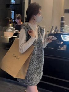 Váy Midi Không Tay Cổ Chữ V Cho Nữ Mùa Thu 2024 Váy Chữ a Bằng Len Dệt Kim Cổ Điển Dài Vừa Phải Có Lớp Lót Bên Trong