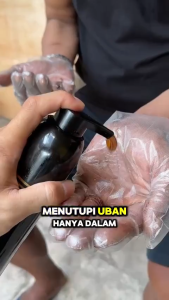 Shampoo Pewarna Hitam Rambut 500ml - Shampo Penghitam Uban Herbal 3-in-1 | Menutrisi Rambut Aman untuk Pria & Wanita Keramas Sekaligus Mewarnai Rambut Tanpa Amonia