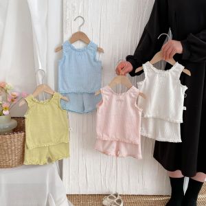 Korean style girls two-piece set sleeveless top and shorts breathable and stylish summer outfit for boys.