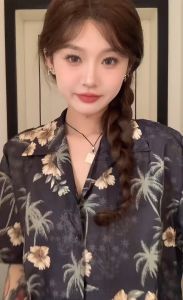 เซ็ต2ชิ้น เสื้อเชิ้ตฮาวาย ลายดอก เสื้อคอปกแขนสั้นกระดุมหน้าสีดำลายต้นมะพร้าว ดอกชบา+กางเกงขาสั้นเอวยางยืด ผ้าไหมอิตาลี ชุดไปทะเล เสื้อสงกรานต์ #hw8005