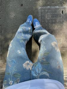 กางเกงยีนส์ทรงหลวมขาตรงสำหรับผู้ชาย ทรงหลวม ทรงหลวม กางเกงขายาวพิมพ์ลายย้อนยุคสไตล์อเมริกันไฮสตรีท ฤดูใบไม้ผลิและฤดูใบไม้ร่วง