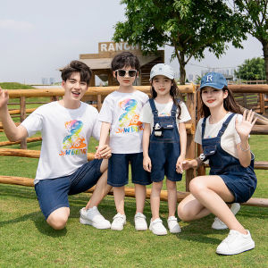 Cartoon Family Matching Clothes Cotton Polyester Blend Summer Casual Wear for Mom Dad And Kids Three Or Four Members Set