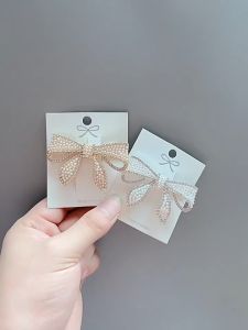 Jepit Rambut Motif Pita Aksen Mutiara Jepitan Duckbill