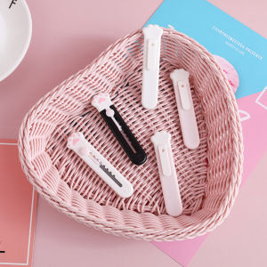 Digeo Cute Mini Cat Utility Knife: A Versatile Tool for Students & Artists