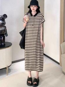 ชุดเดรสยาวลายทางหลวมๆ สไตล์เกาหลี แขนสั้น คอโปโล ทรงเอ กระโปรงทรงเอ ผ้าฝ้ายผสมโพลีเอสเตอร์ ฤดูร้อน 2025