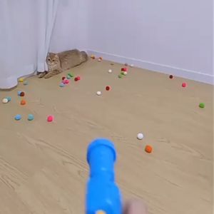 MAINAN PET PISTOL BOLA BULU KUCING/DOGGY INTERAKTIF DENGAN  HEWAN PELIHARA KESAYANGAN 1SET DENGAN BOLA LUCU