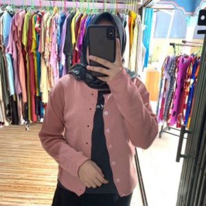 Bailey Crop Cardi Rajut Basic Korean style Size M L