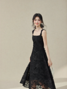 OUYANGXI | Đầm Dạo Phố Halter Elegance Mùa Hè