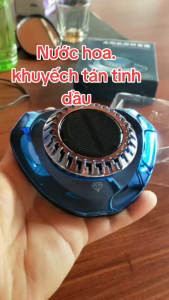 khuyếch tán tinh dầu tự xoay tự nạp bởi năng lượng đặt taplo ô tô