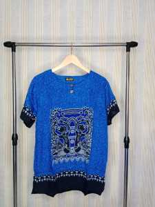 Terlaris: Baju Bali Motif Asmad & Kaos Etnik Deshiki Bohemian Style