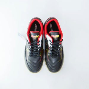 รองเท้าผ้าใบรองเท้าฟุตซอล Breaker BK1129 ของแท้ แถมฟรี! ถุงเท้ากันลื่นสีดำล้วน 1 คู่งานไทยใส่แล้วโก้