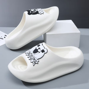 Casual Mens Summer Thick Bottom Slip-On Slippers Anti-Slip Wear-Resistant Sporty Flat Footwear for Outdoor Wear Fashionable Youth Style